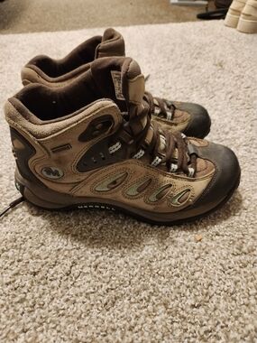 Merrell Womens Brown Hiking Boots - Sturdy Waterproof Trail Shoes 7.5